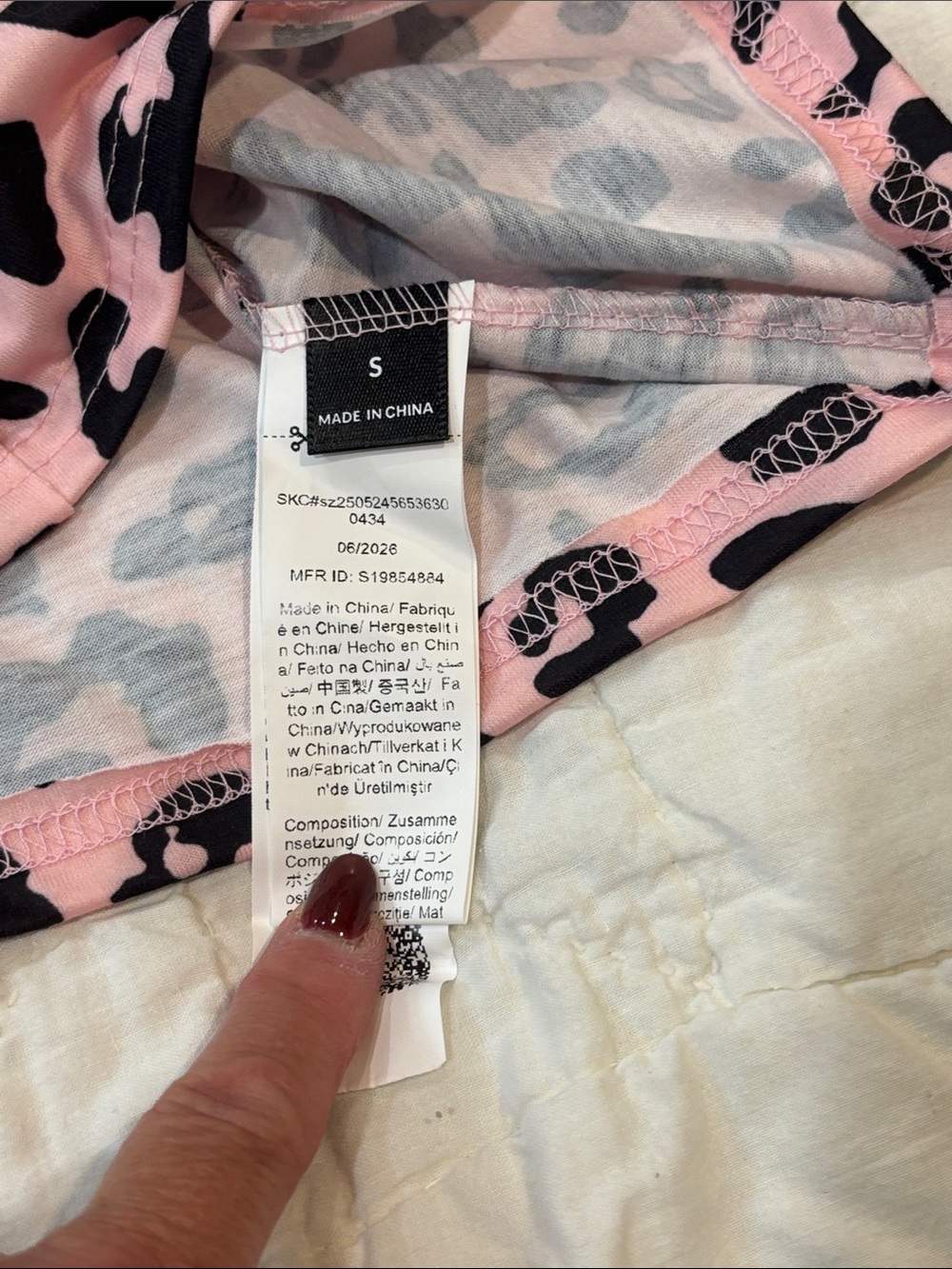 Pink Leopard Print Button-Front Tank Top
New without tags - Picture 4 of 4
